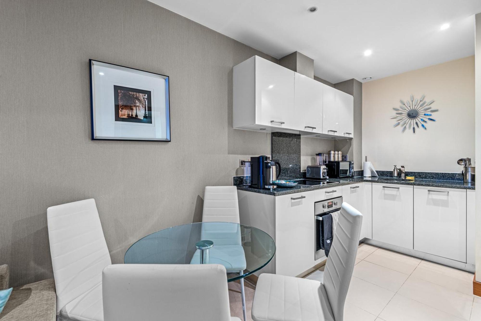 Londwell, Chelsea Living, Central Flat With Balcony لندن المظهر الخارجي الصورة