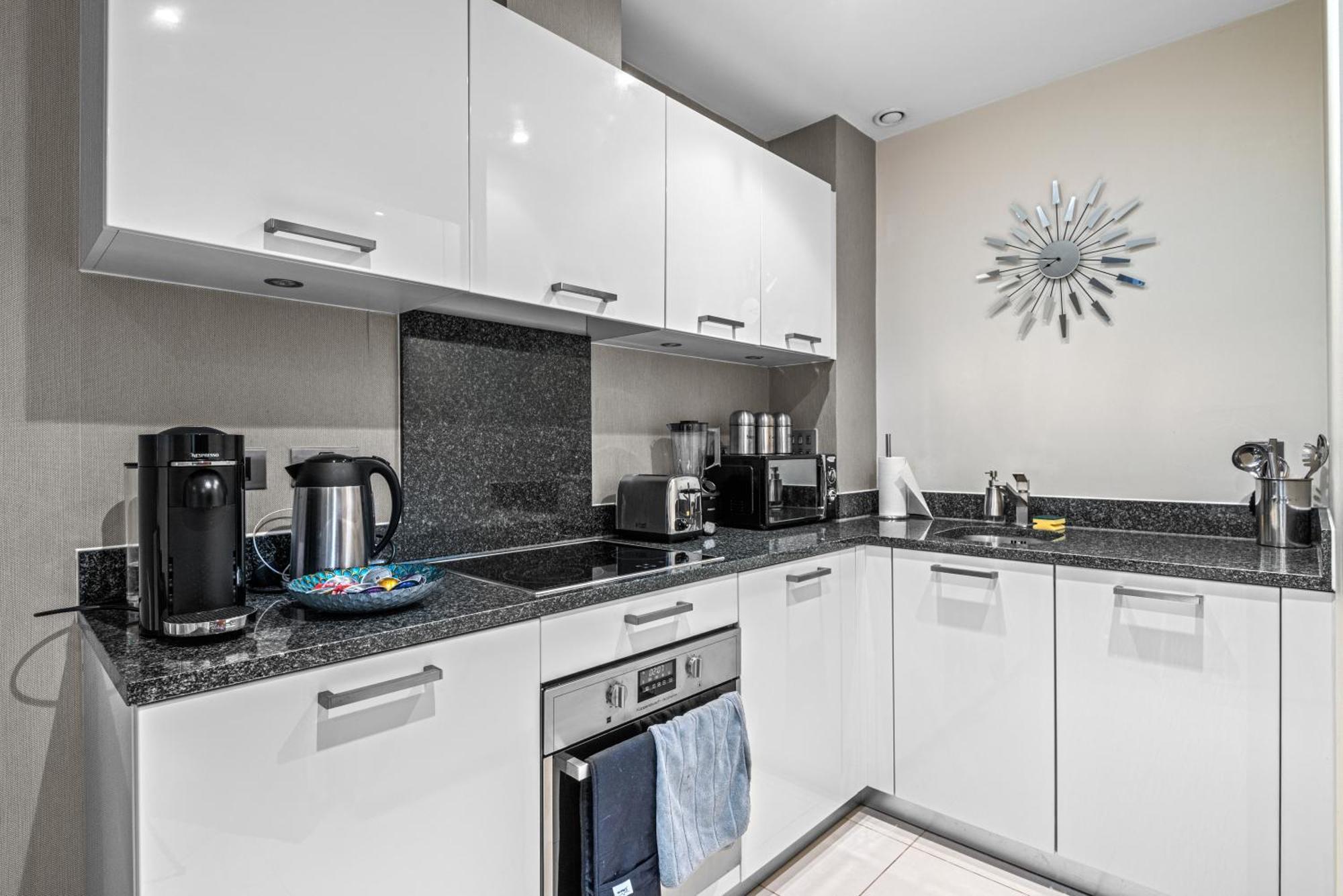 Londwell, Chelsea Living, Central Flat With Balcony لندن المظهر الخارجي الصورة